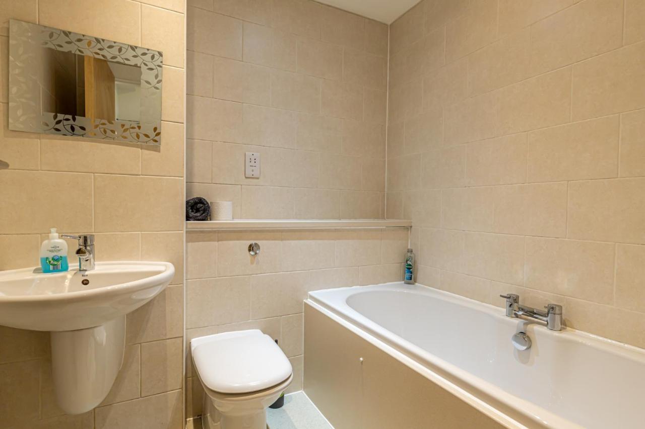 Clock Towers, 2 Bed, Stockton Heath, Warrington, Parking Apartment Warrington