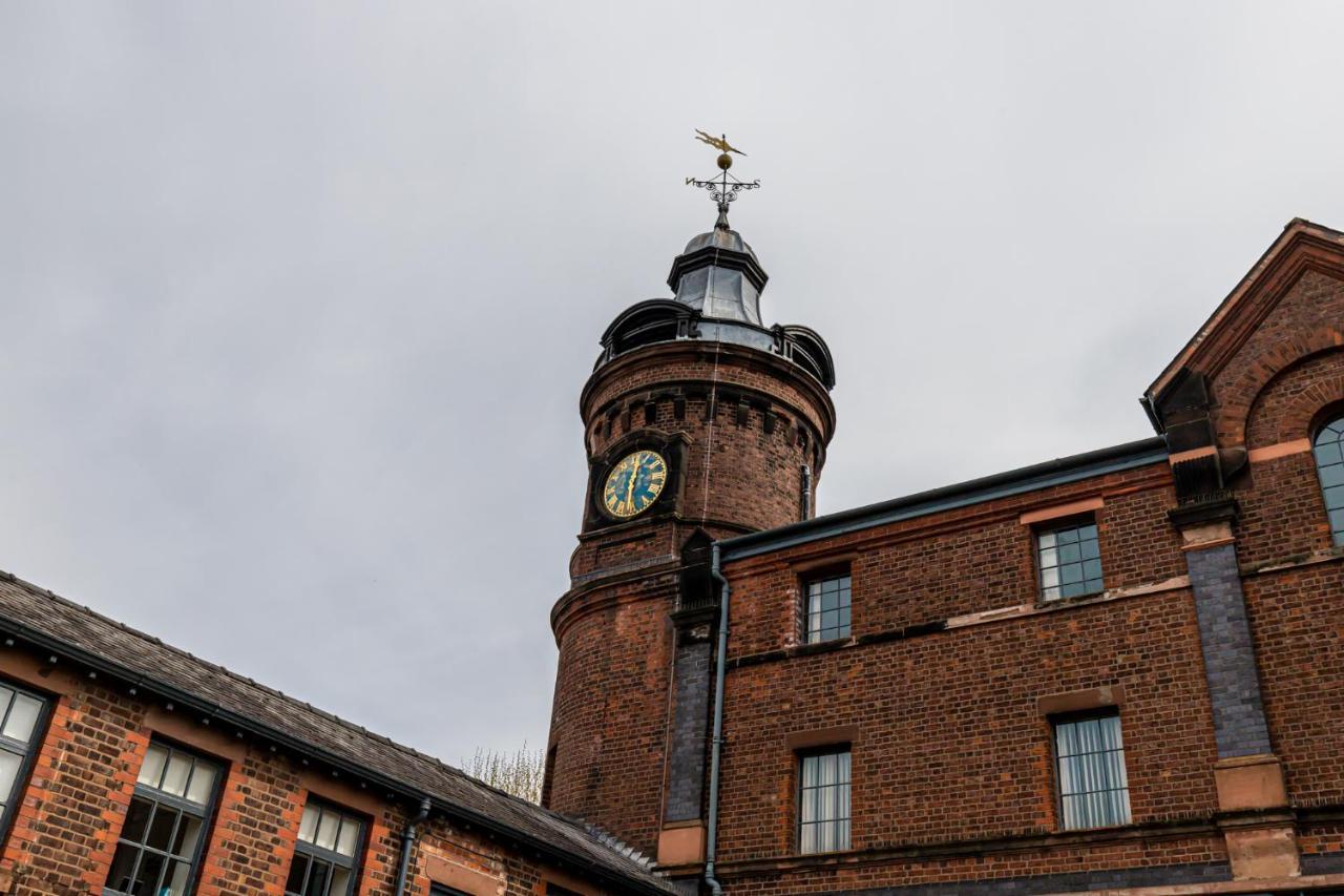 Clock Towers, 2 Bed, Stockton Heath, Warrington, Parking * Warrington