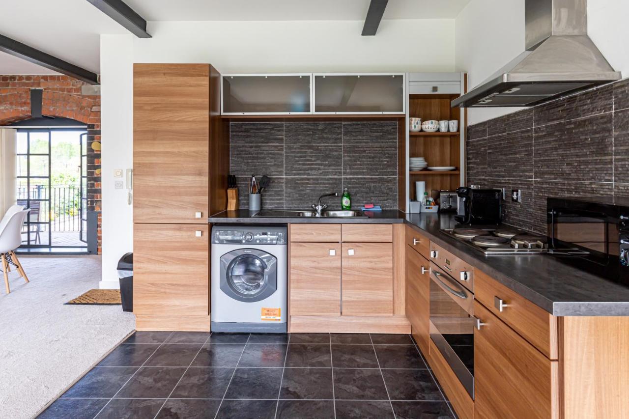 Apartment Clock Towers, 2 Bed, Stockton Heath, Warrington, Parking *