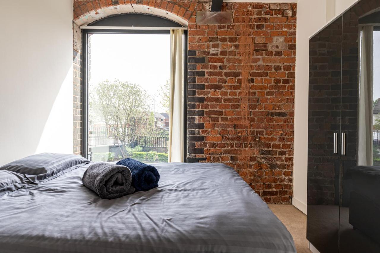 Apartment Clock Towers, 2 Bed, Stockton Heath, Warrington, Parking *